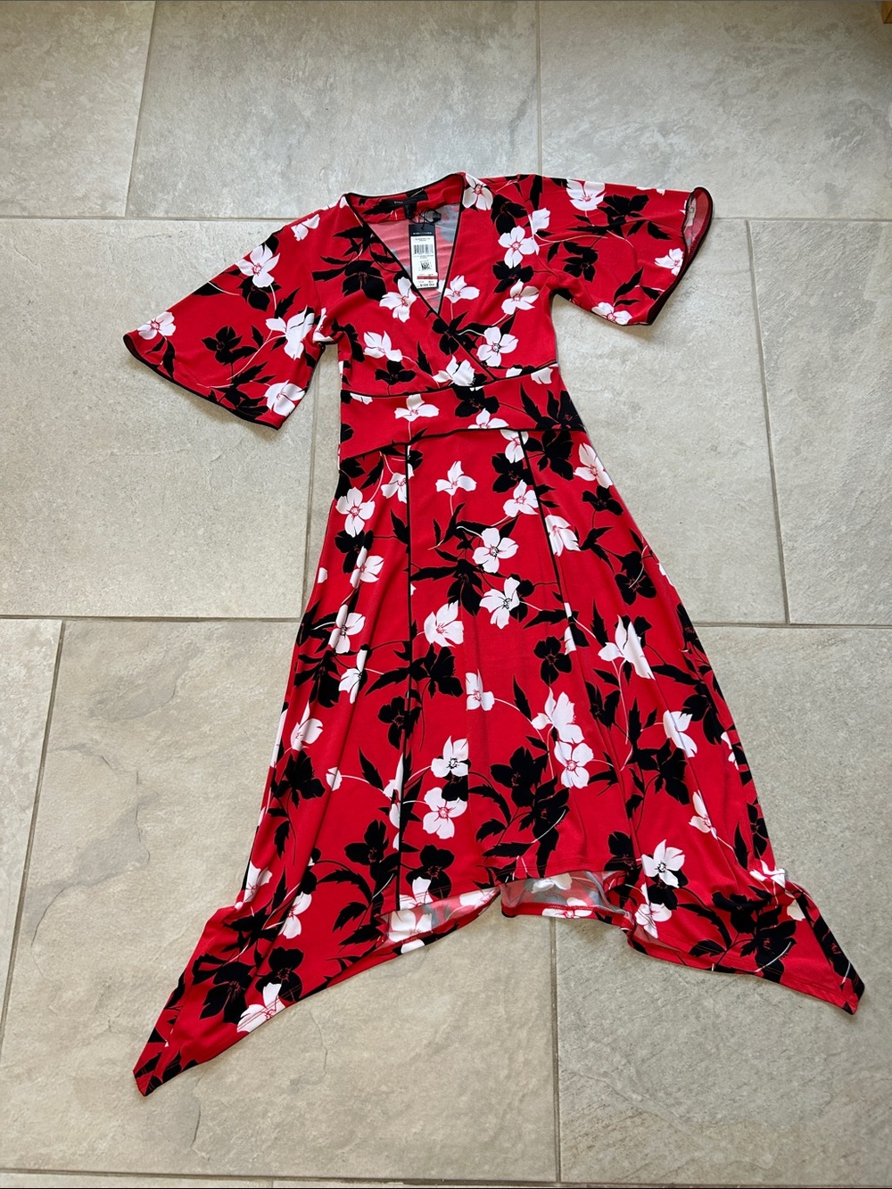 BCBGMaxAzria Red Floral Wrap-Style Midi Dress size XXS original price $198